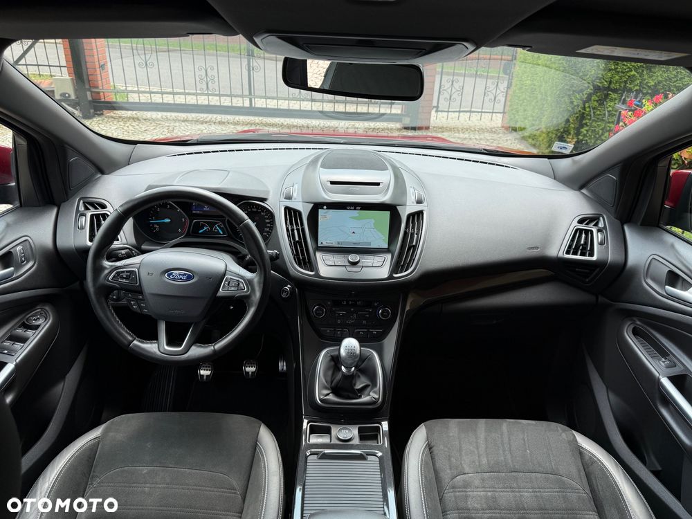 Ford Kuga 2.0 TDCi FWD ST-Line - 23