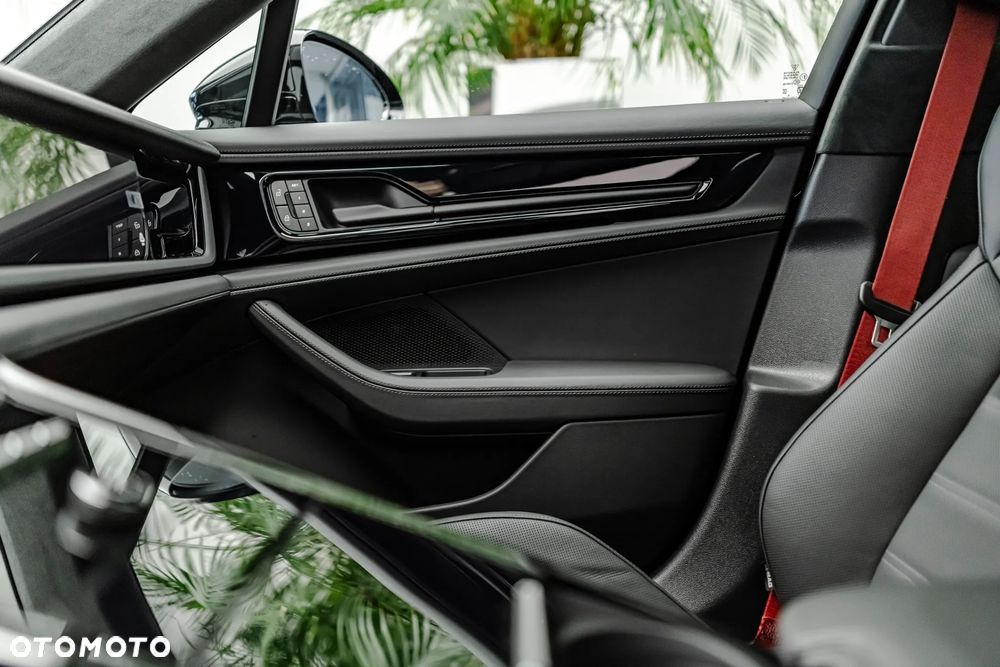 Porsche Panamera - 15