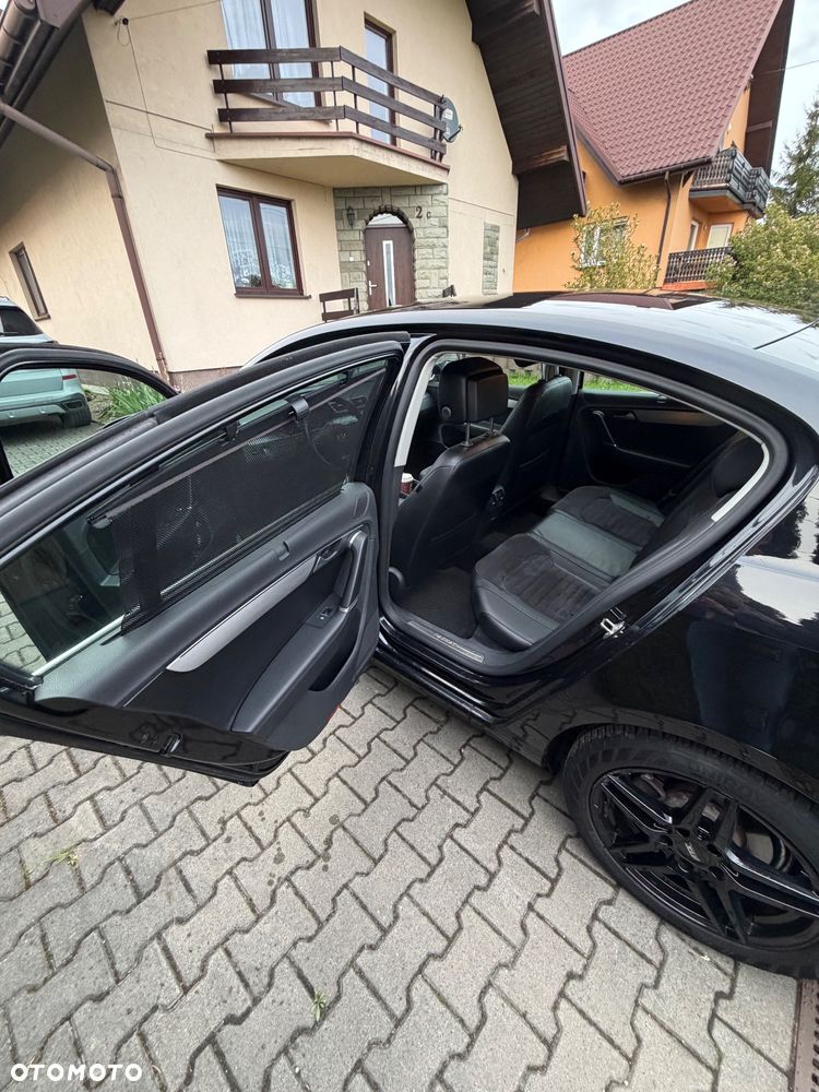 Volkswagen Passat 2.0 TDI Highline R-Style DSG - 20