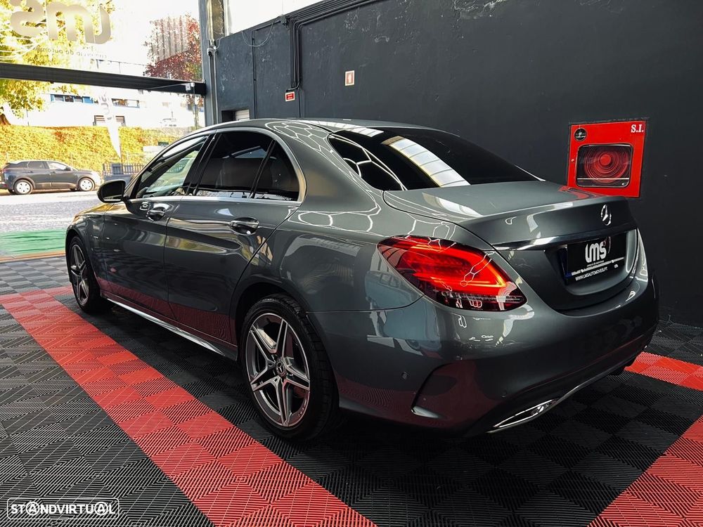 Mercedes-Benz C 300 de AMG Line - 12