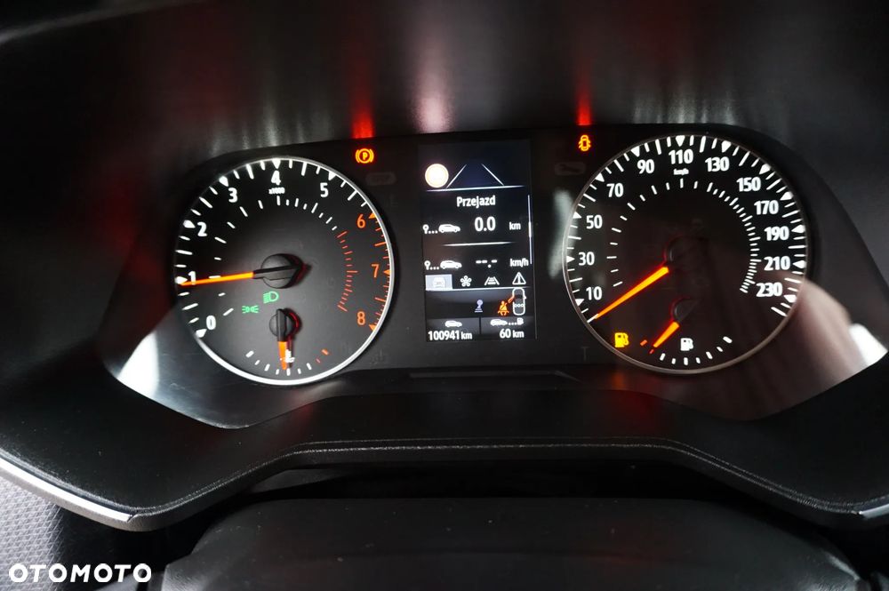 Renault Clio TCe 100 BUSINESS EDITION - 34