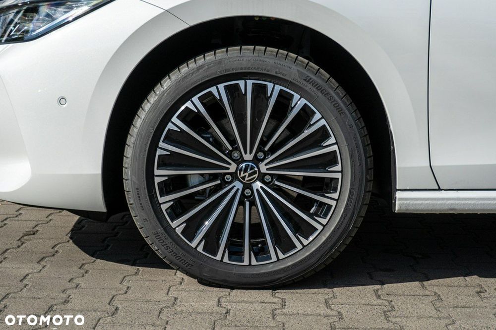 Volkswagen Passat - 5