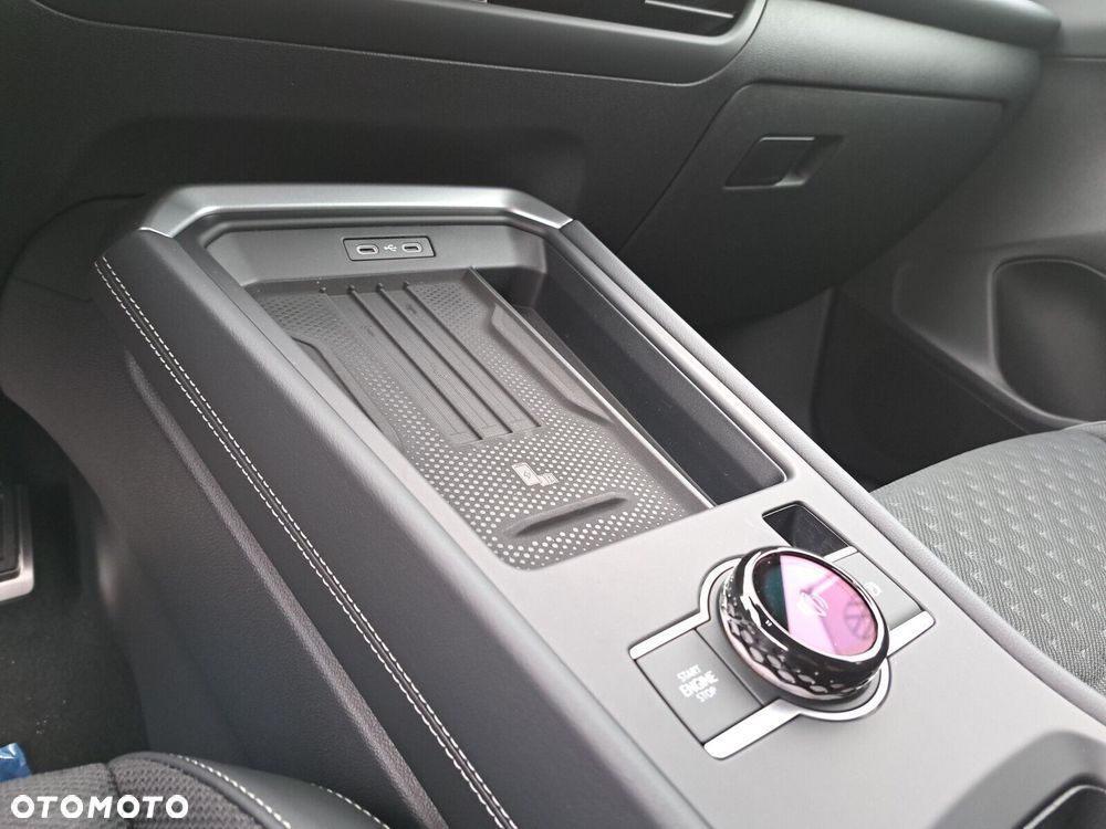 Volkswagen T-Roc - 16