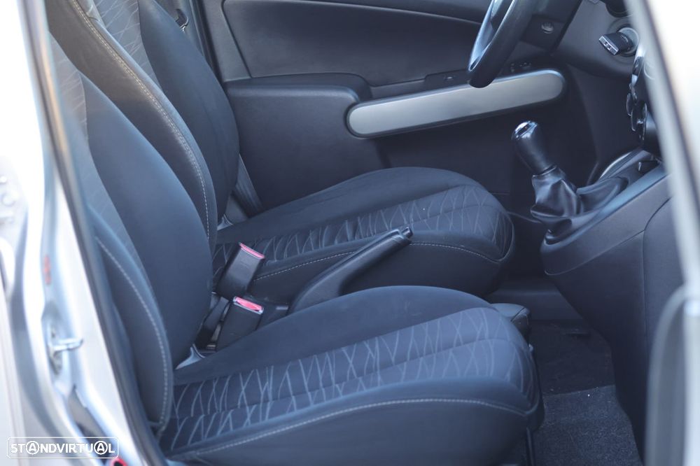 Mazda 2 1.3 MZR Comfort - 10