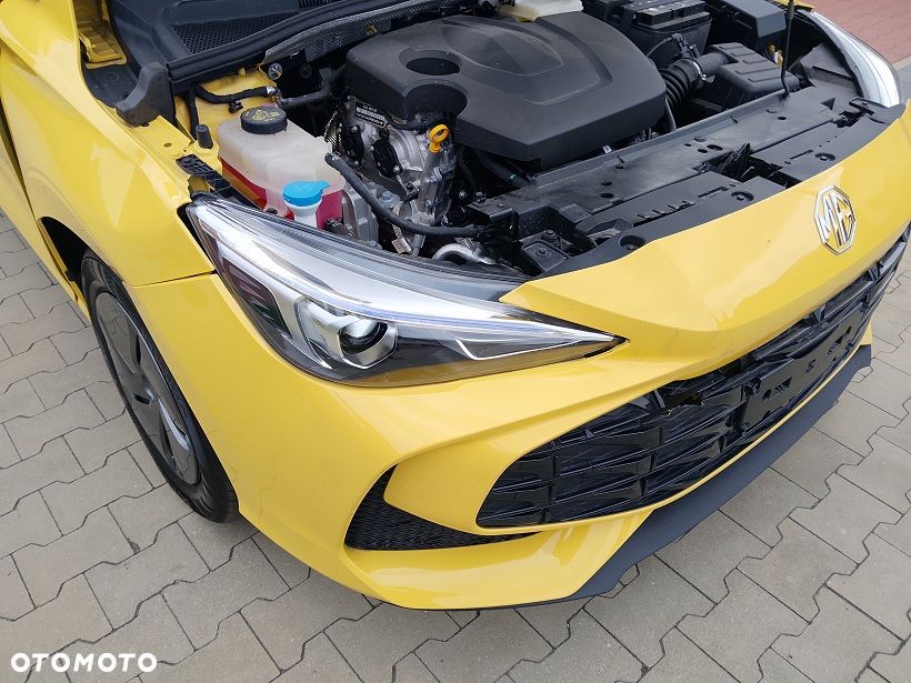 MG MG3 1.5 Excite - 12