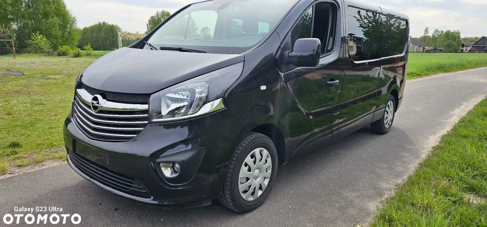 Opel Vivaro L2H1 2,9t Elegance - 1
