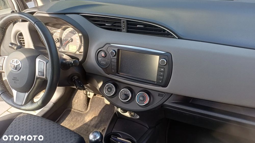 Toyota Yaris 1.33 Dynamic - 11