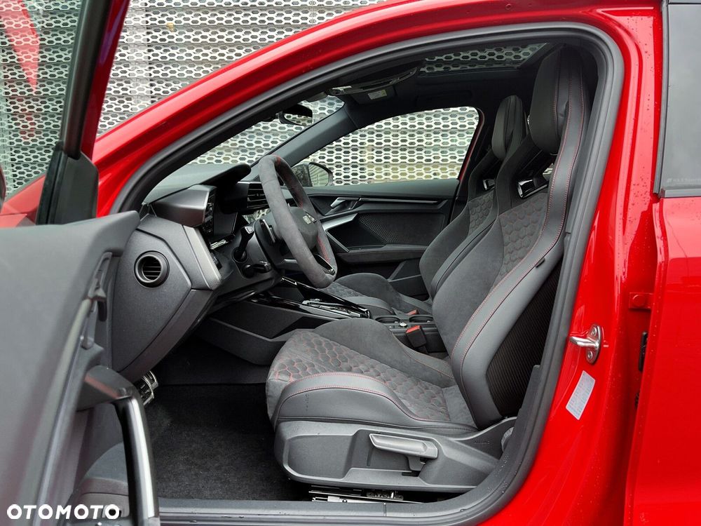 Audi RS3 Sportback - 18