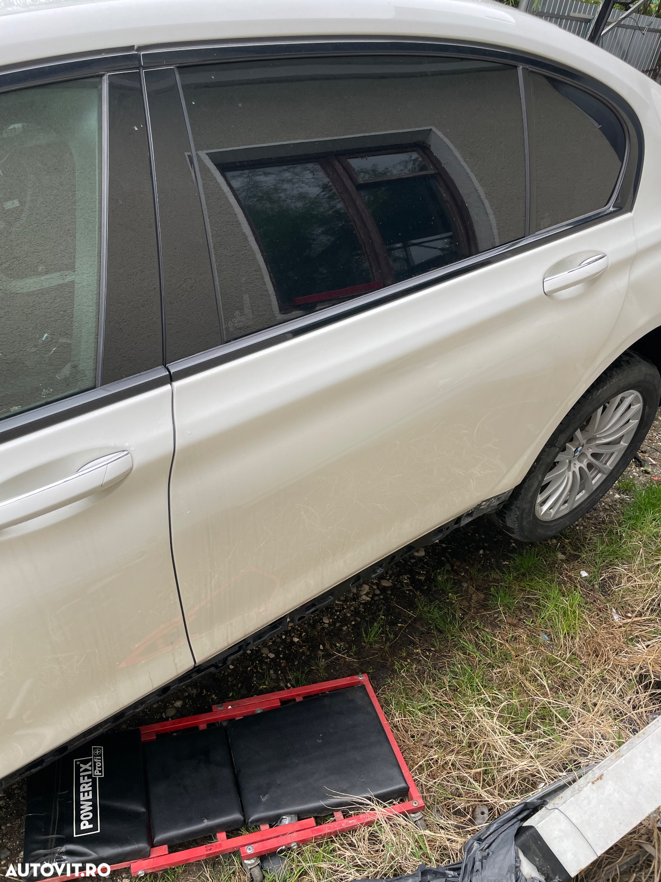 Ușă uși stanga dreapta față spate bmw seria 7  g11 scurt și g12 lung mâner geam perdelute spate lumini ambientale broasca cu soft clouse oglindă oglinzi - 29