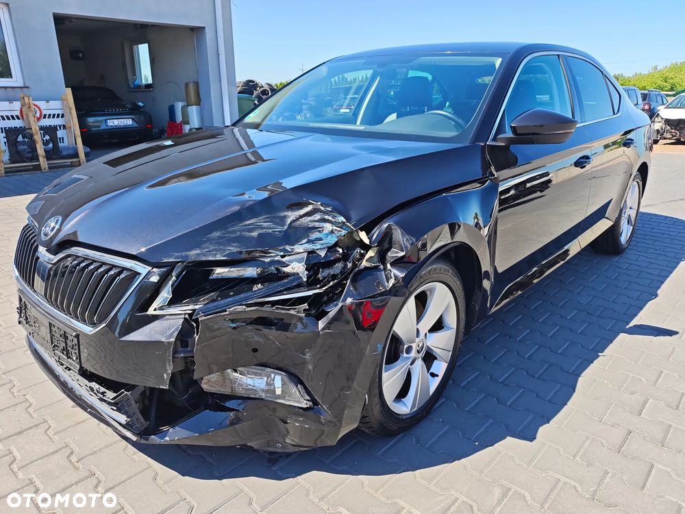 Skoda Superb 2.0 TDI DSG Premium Edition - 7