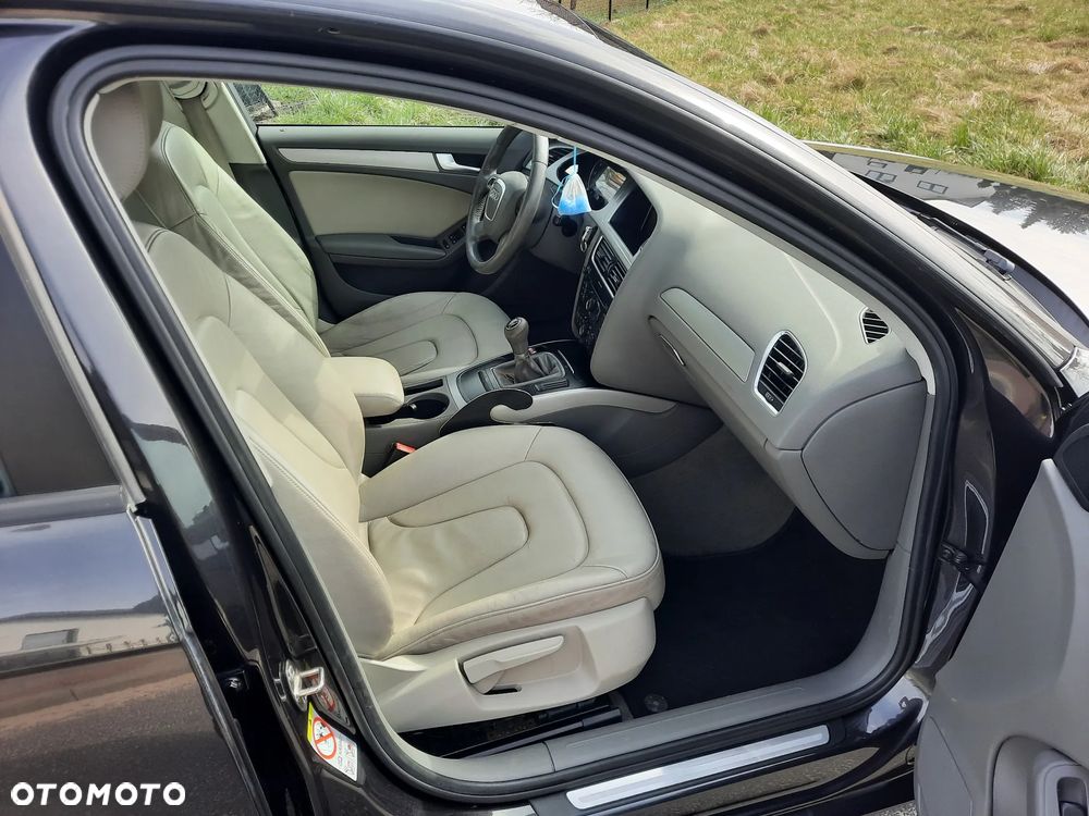 Audi A4 Limousine 2.0 TDI DPF Ambition - 14