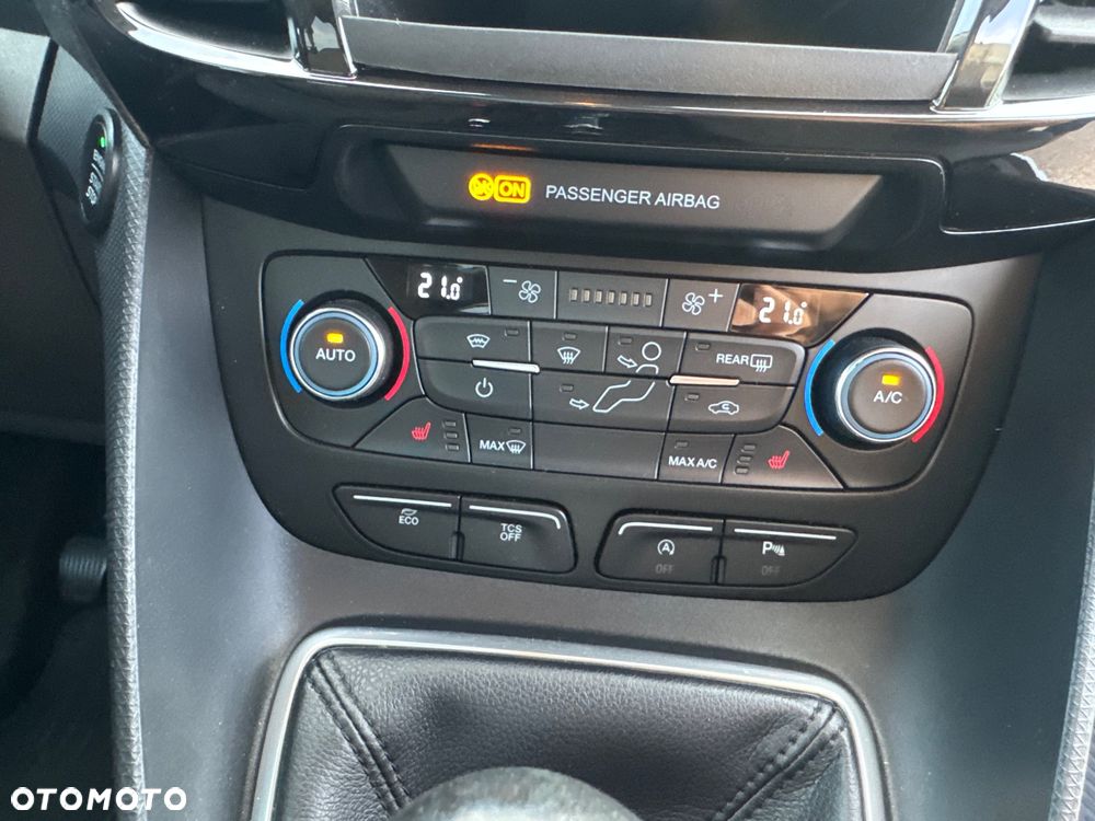 Ford Tourneo Connect 1.5 EcoBlue Titanium - 36