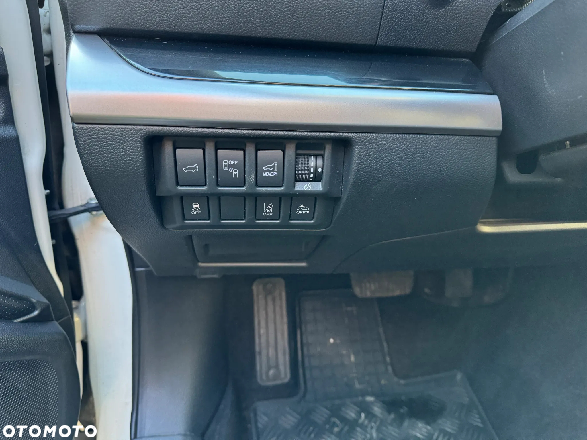 Subaru Outback 2.0D Exclusive Lineartronic - 14