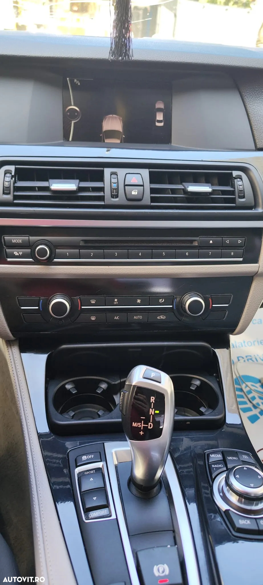 BMW Seria 5 520d Aut. - 11