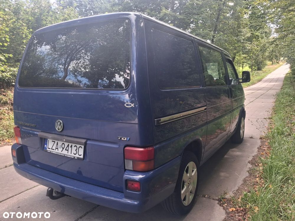 Volkswagen Transporter - 4