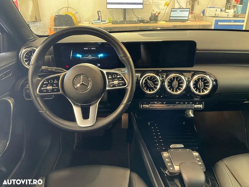 Mercedes-Benz A - 4
