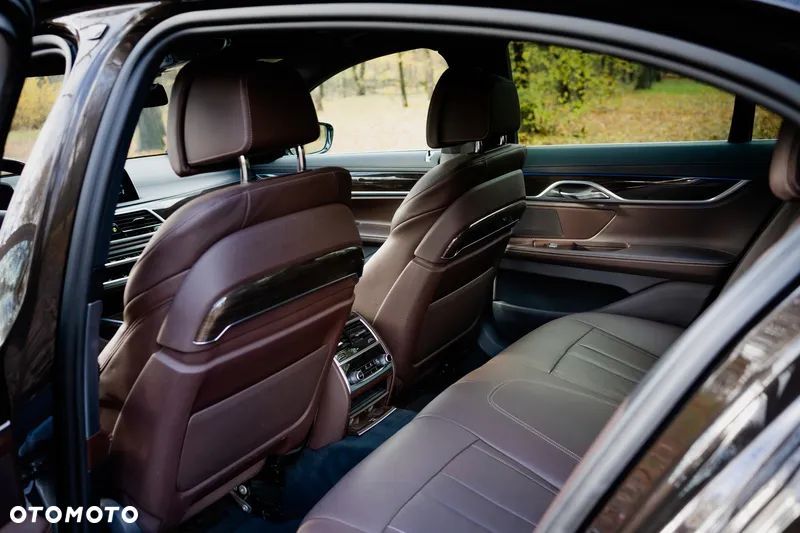 BMW Seria 7 740d xDrive - 4
