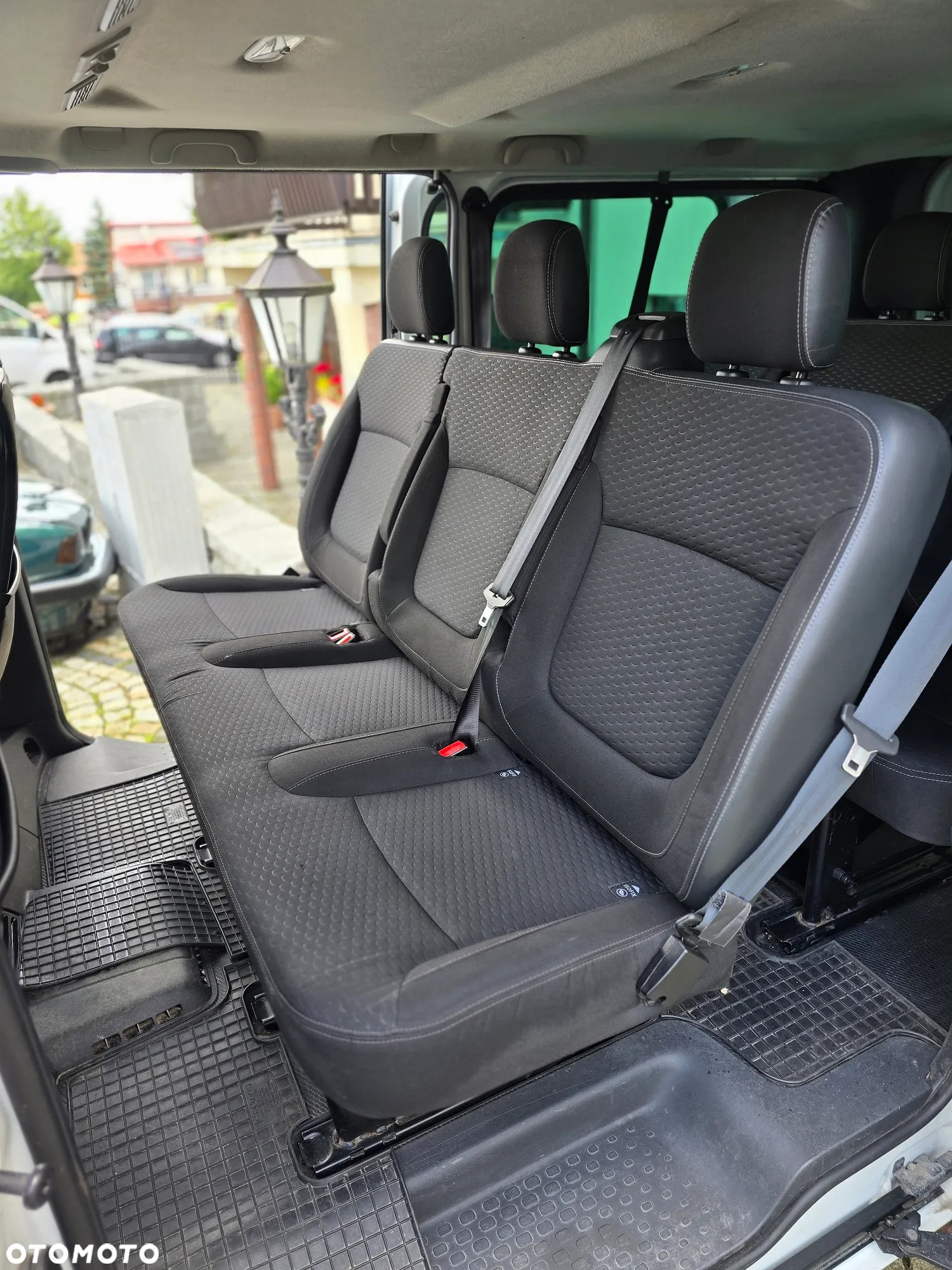Opel Vivaro L2H1 2.9t Sport - 9