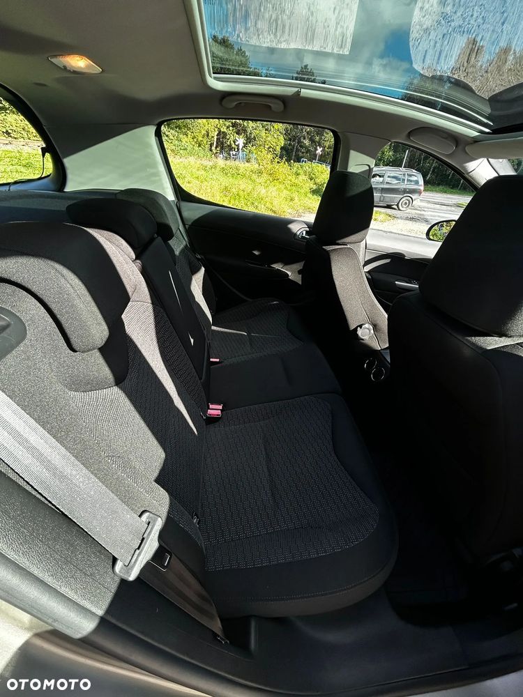 Peugeot 308 1.6 Premium - 5