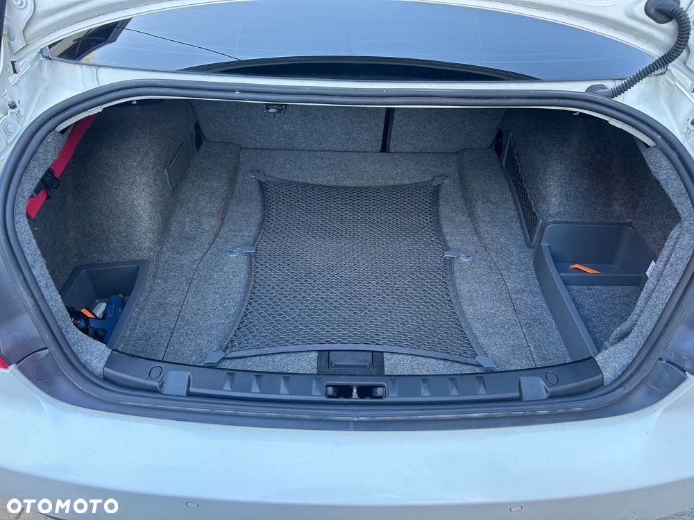 BMW Seria 3 330d xDrive M Sport Edition - 14