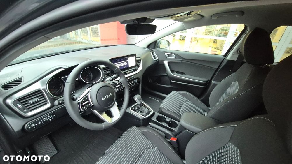 Kia XCeed ver-1-5-t--gdi-m-dct - 11