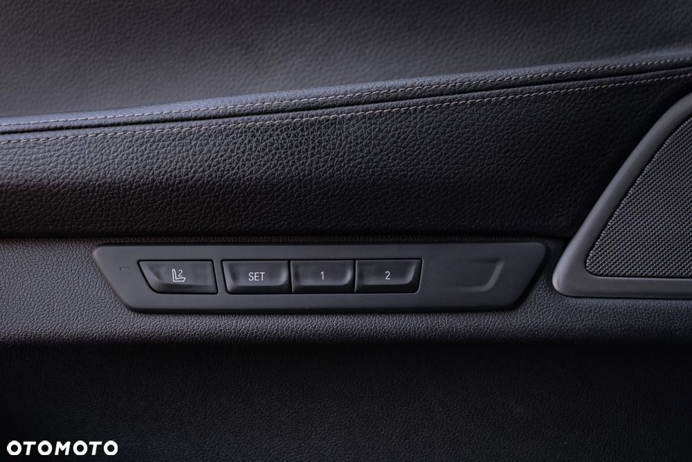 BMW Seria 7 740d xDrive sport - 39