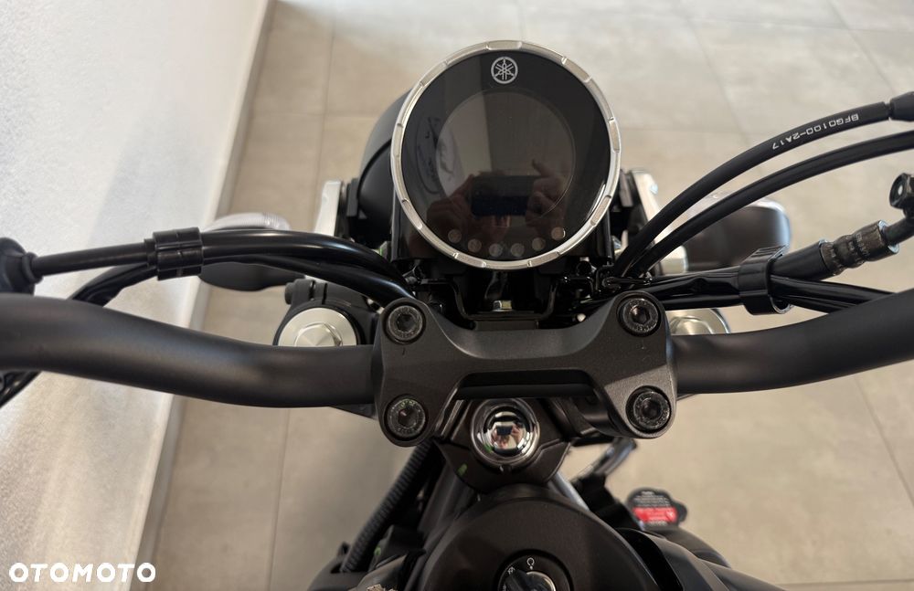 Yamaha XSR - 8