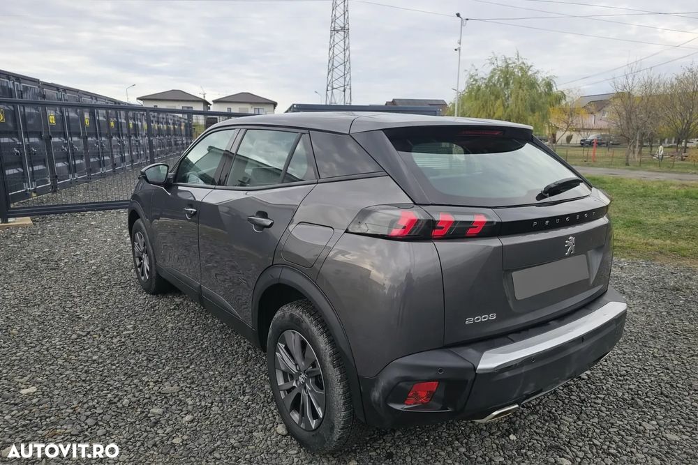 Peugeot 2008 1.2L PureTech 130 S&S EAT8 Allure - 3