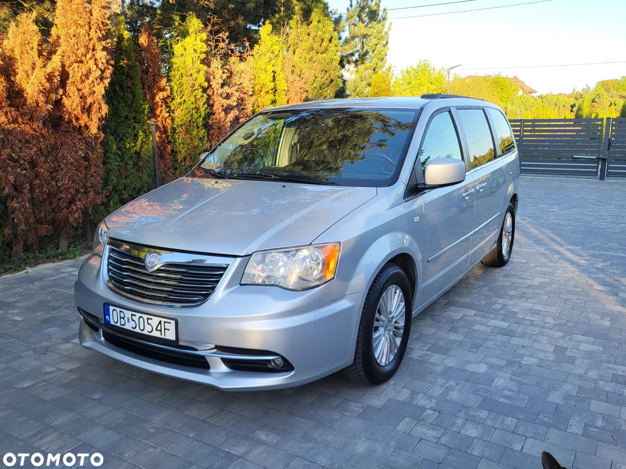 Lancia Voyager 2.8CRD Platinum - 1