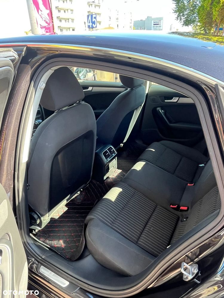 Audi A4 Limousine - 18