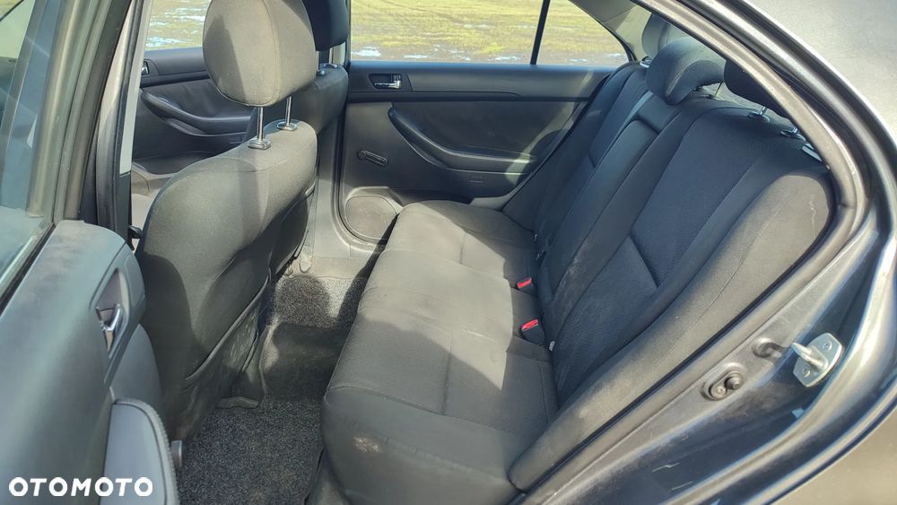Toyota Avensis 1.8 VVT-i Luna - 9