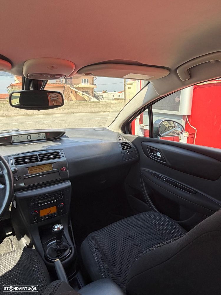 Citroën C4 1.6 HDi VTR Pack - 39