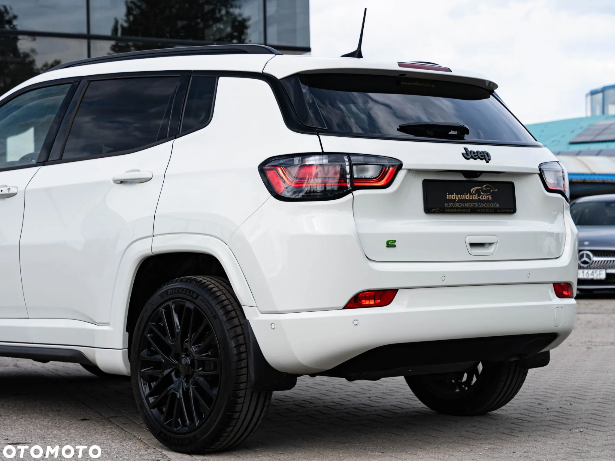 Jeep Compass - 12