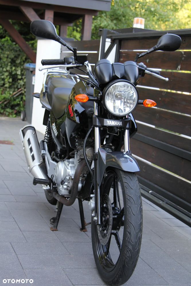 Yamaha YBR - 15