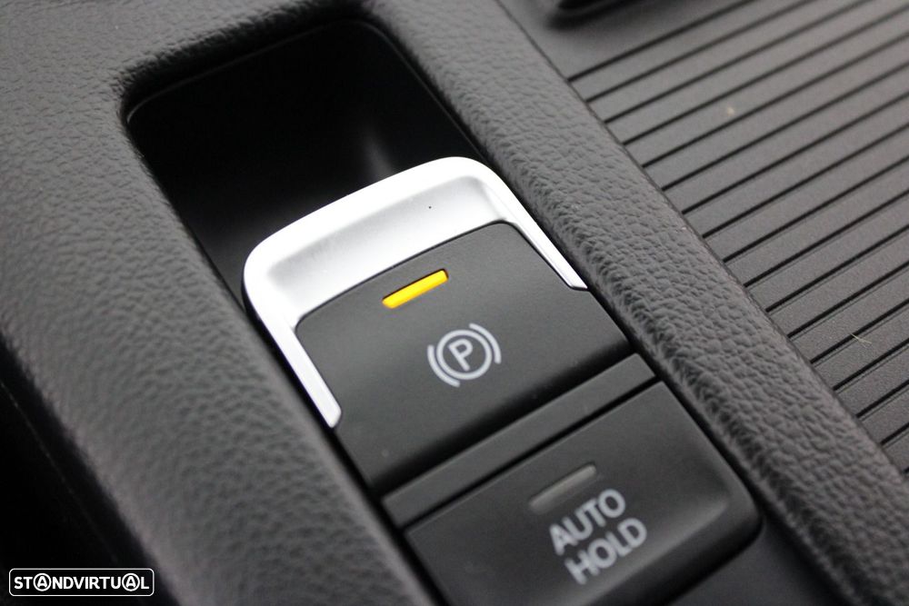 VW Passat Variant 2.0 TDi Business Package DSG - 24