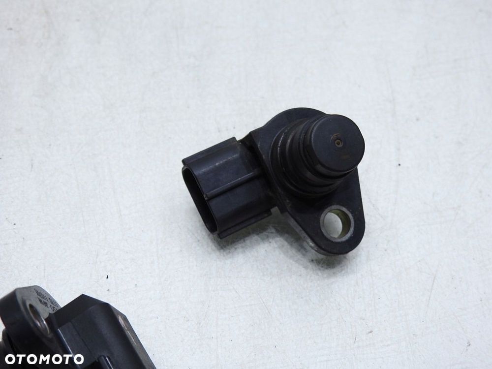 CZUJNIK POŁOŻENIA WAŁKA VOLVO V70 III - 2