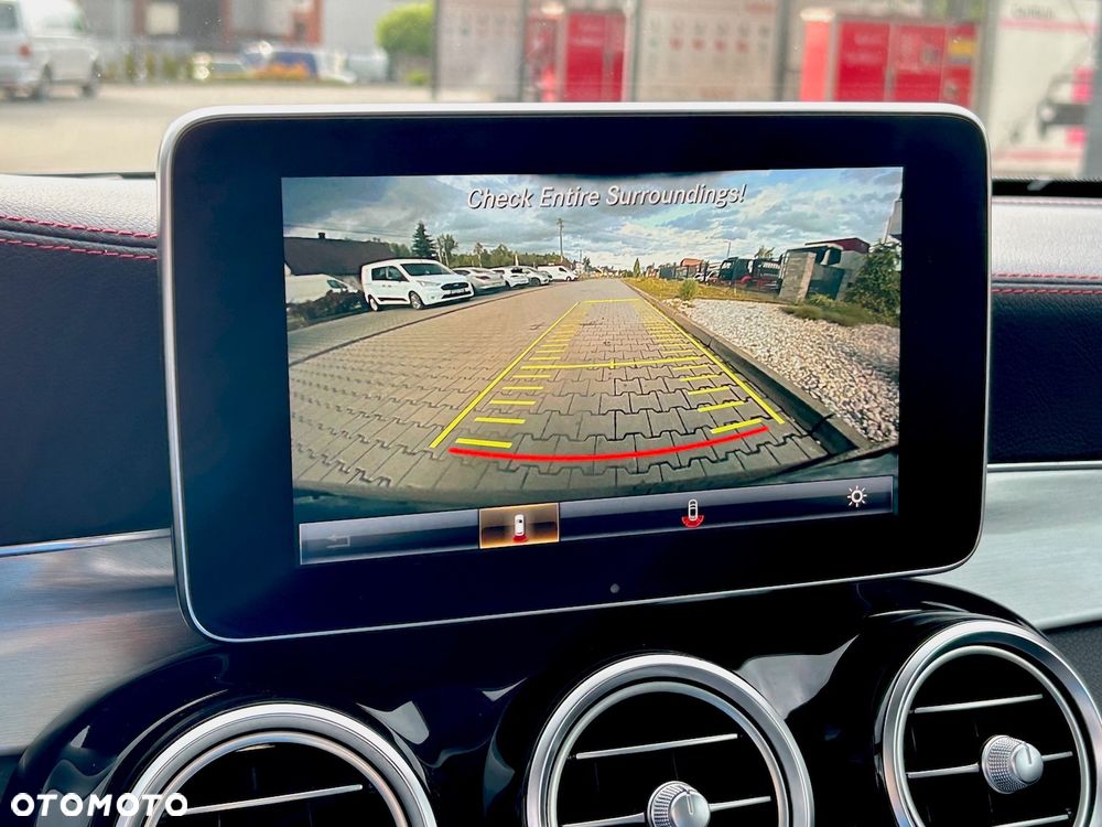 Mercedes-Benz Klasa C AMG 43 4Matic 9G-TRONIC - 22