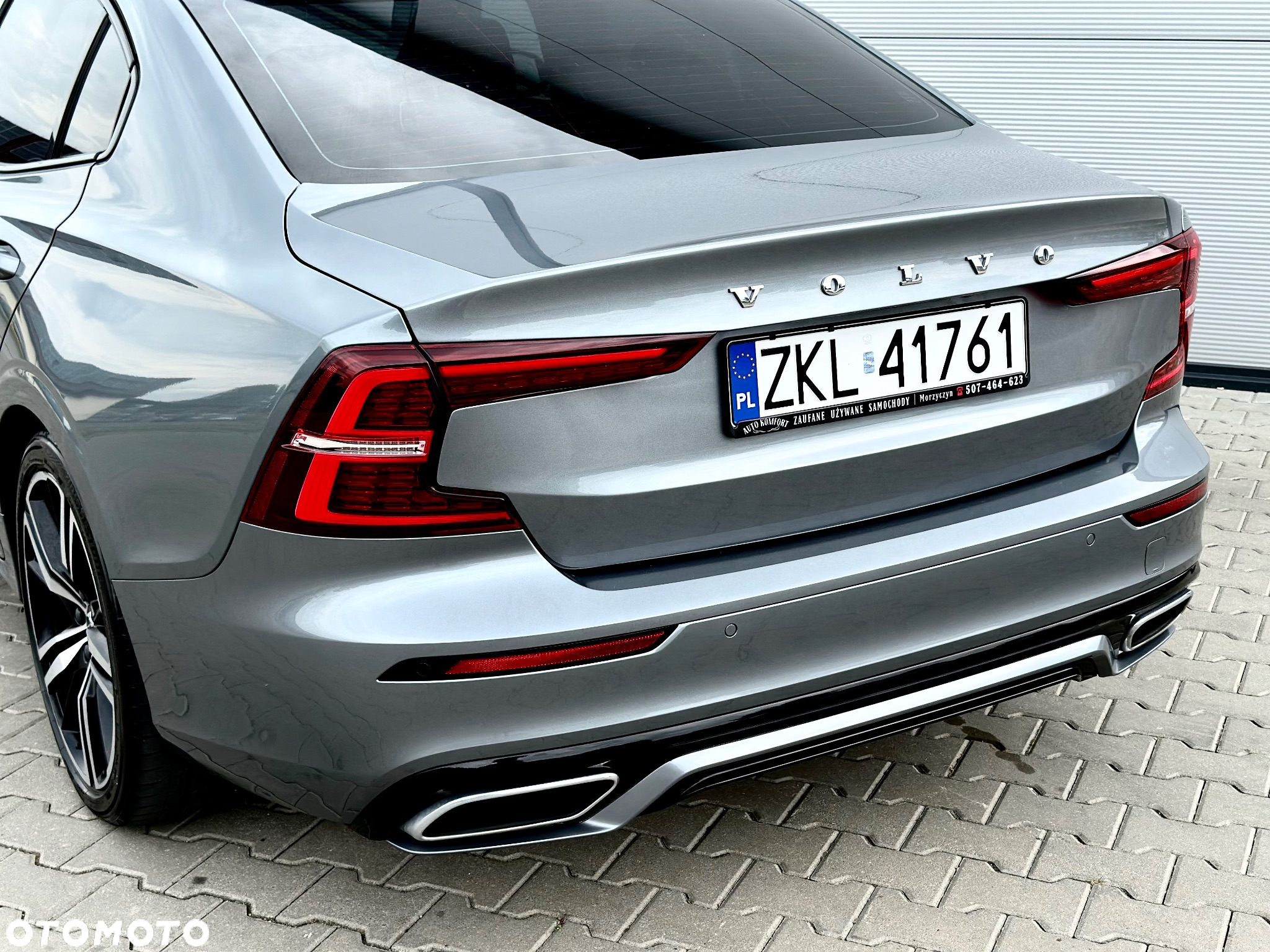 Volvo S60 T5 R-Design - 20