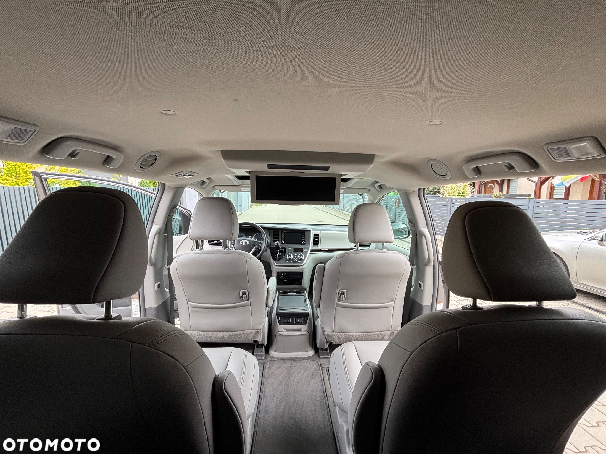 Toyota Sienna 3.5 V6 XLE AWD - 8