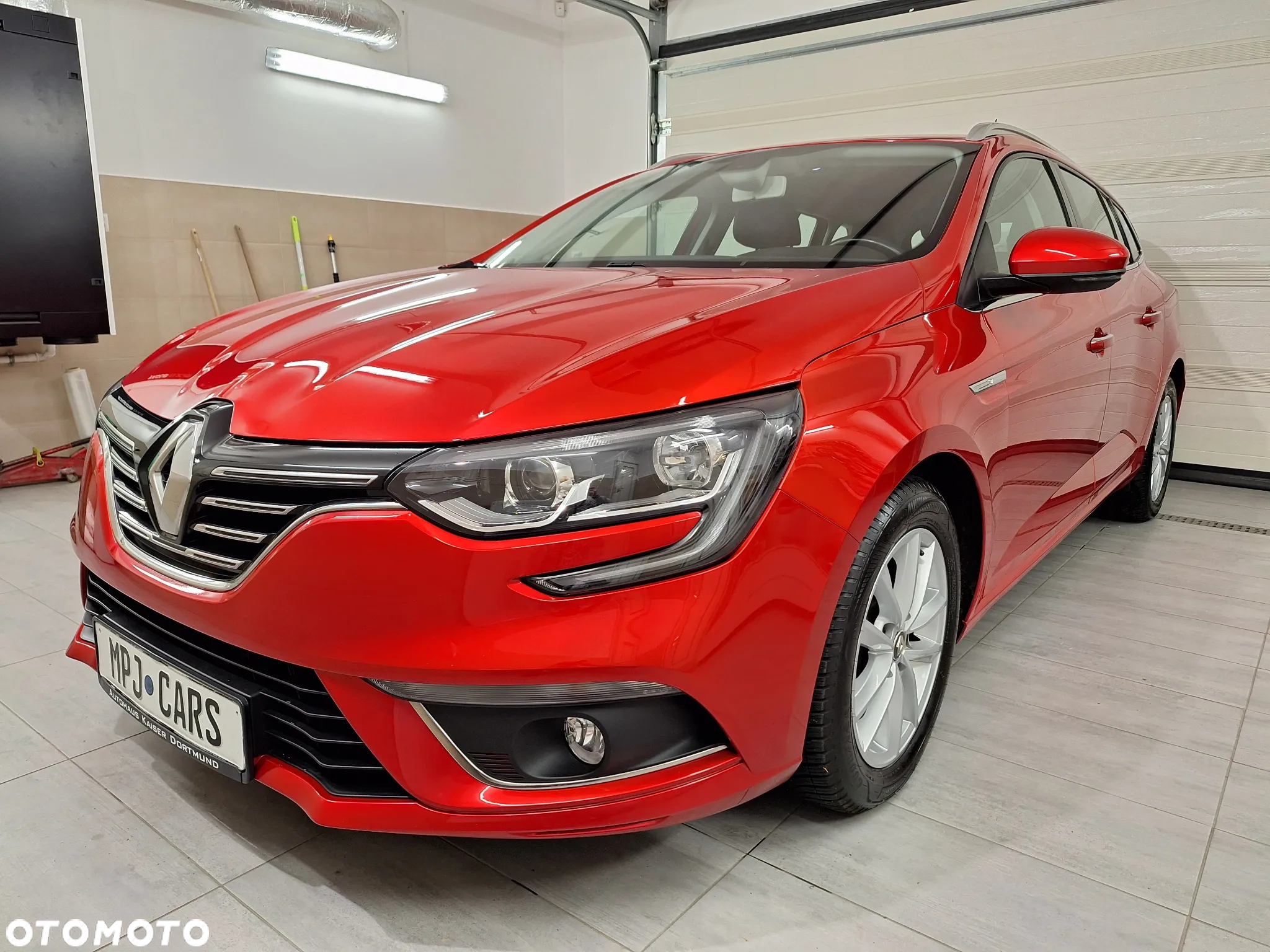 Renault Megane ENERGY TCe 130 BUSINESS - 3