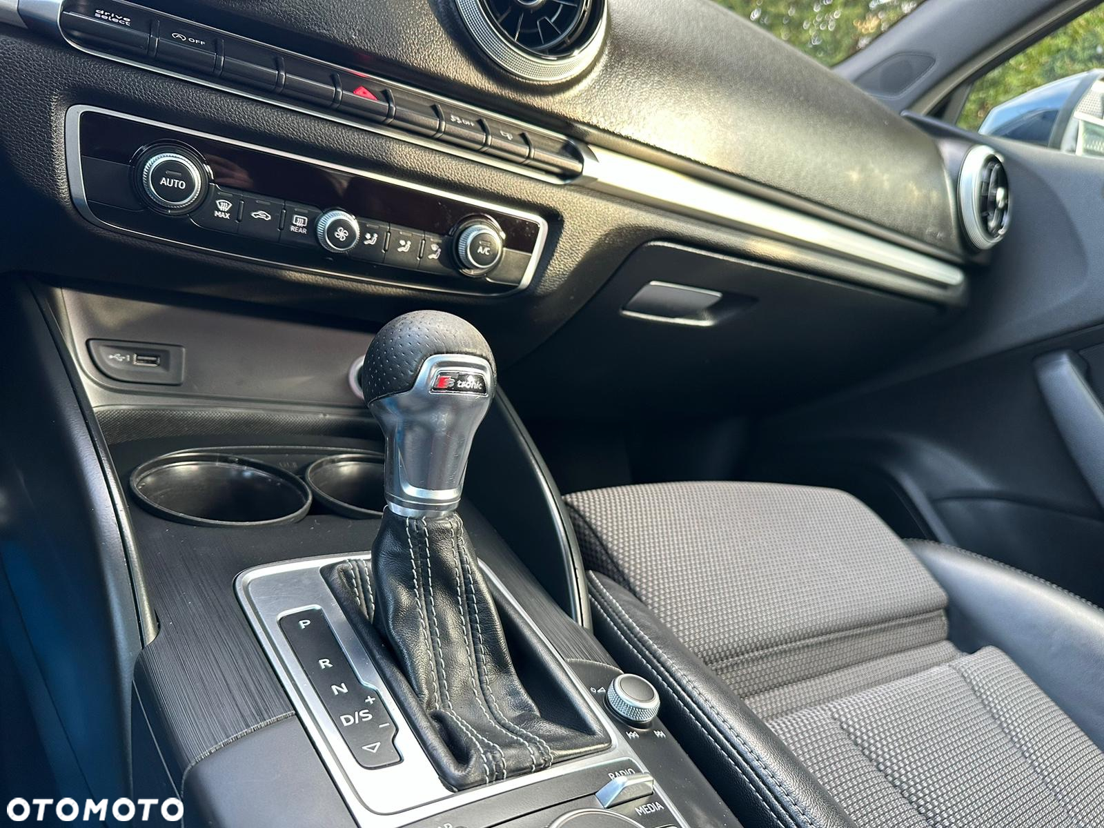 Audi A3 2.0 TDI Limousine S tronic S line Sportpaket - 27