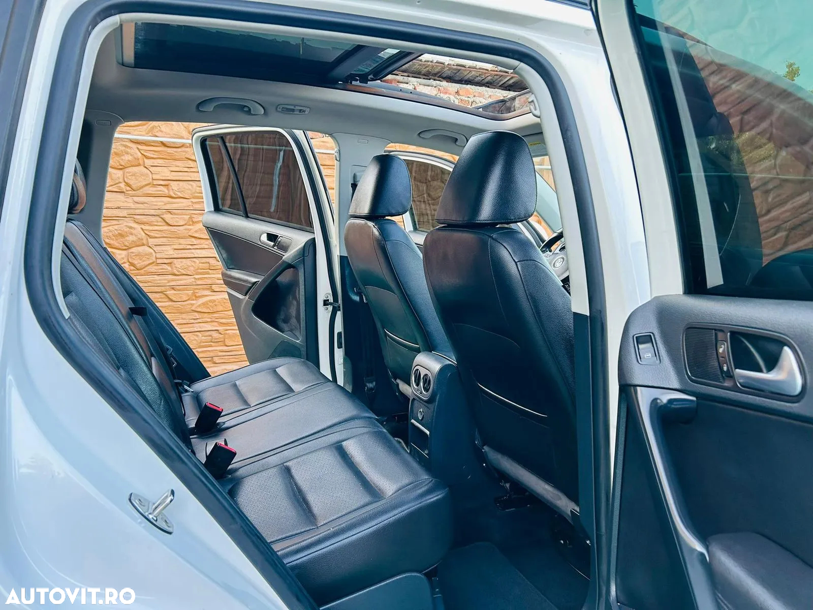 Volkswagen Tiguan - 8