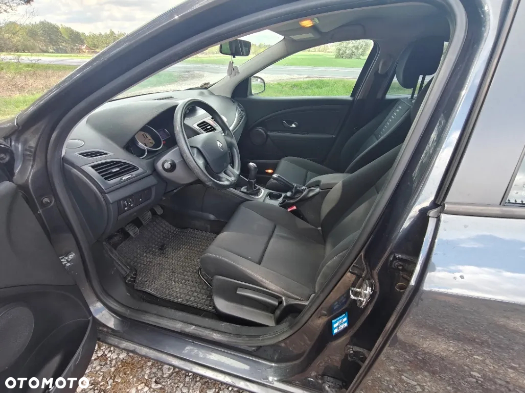 Renault Megane 1.6 16V 100 Authentique - 9