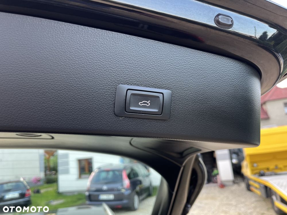 Audi A6 Avant 2.0 TDI Ultra DPF S tronic - 10