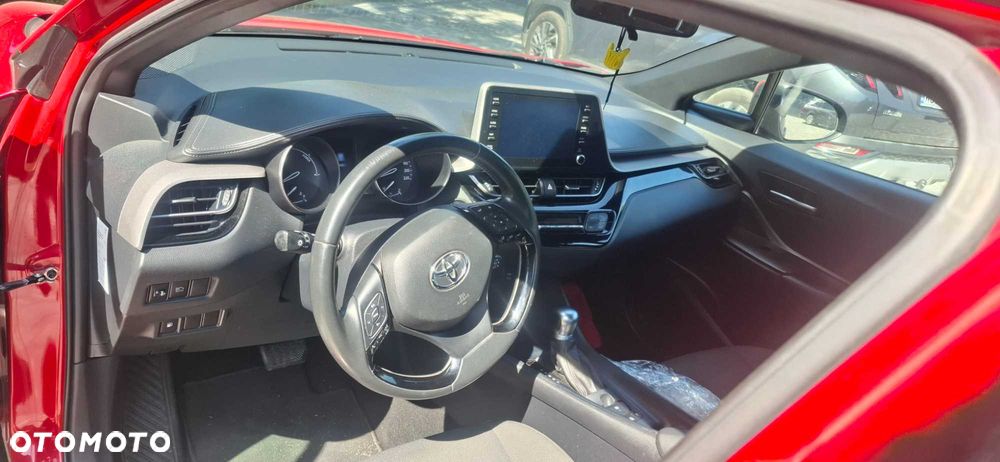 Toyota C-HR - 4