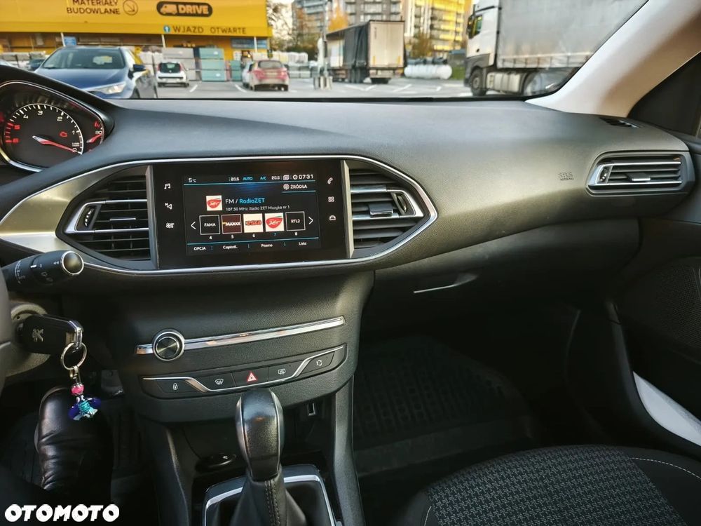 Peugeot 308 1.6 BlueHDi Active S&S - 8