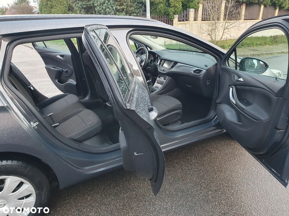 Opel Astra - 16