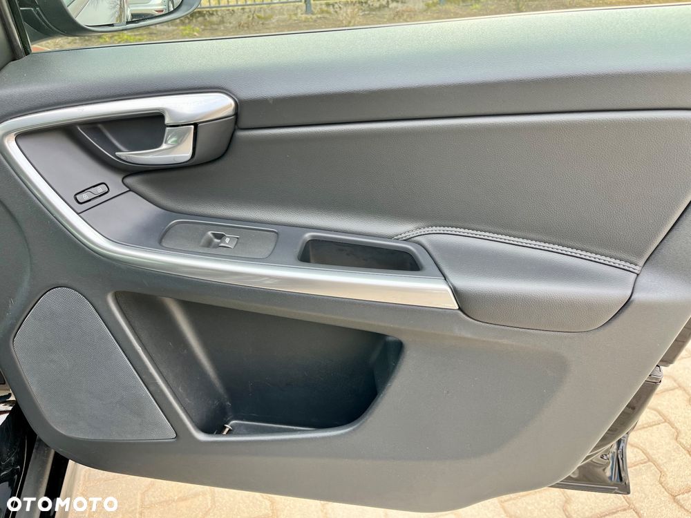 Volvo XC 60 D3 Inscription - 20