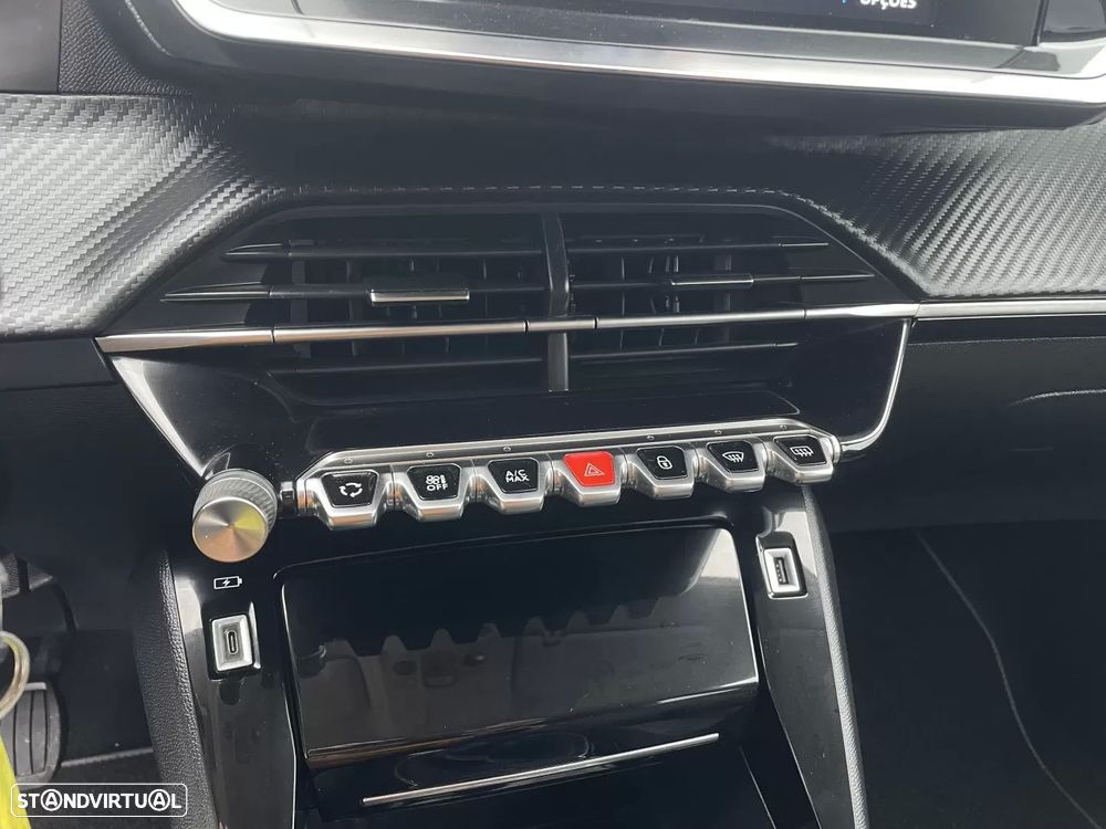 Peugeot 208 1.2 PureTech Allure - 26