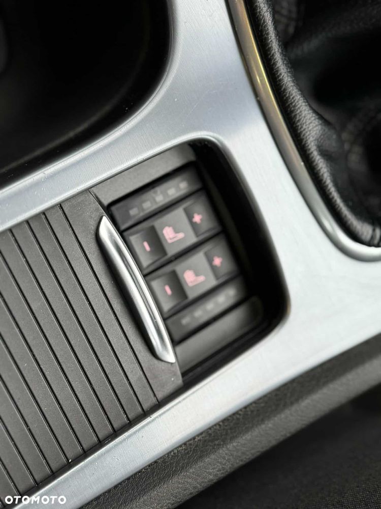 Ford Mondeo 2.0 TDCi Titanium X - 14